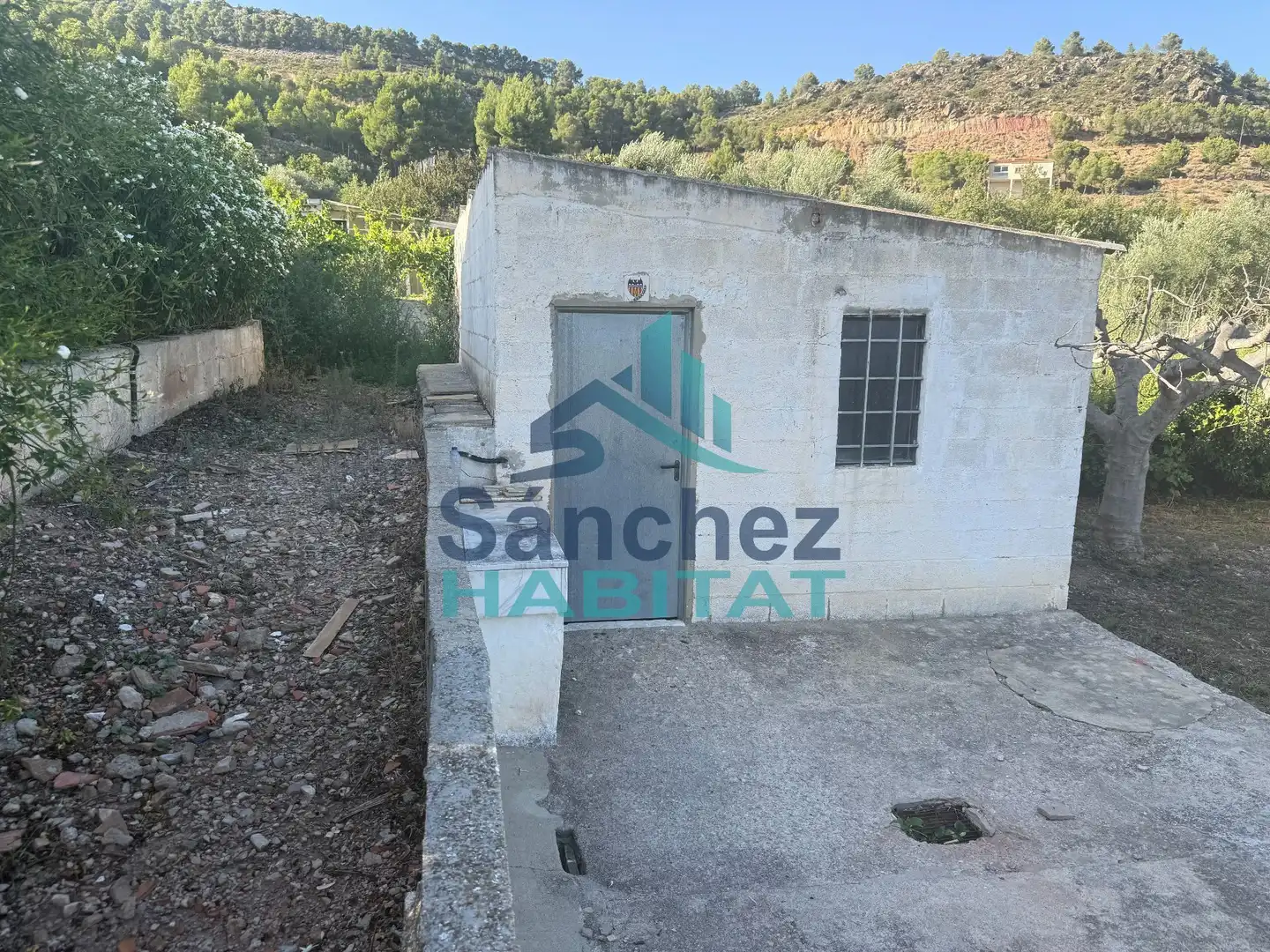 Houses for sale in Chelva  with Private garden, Terrace and Storage room