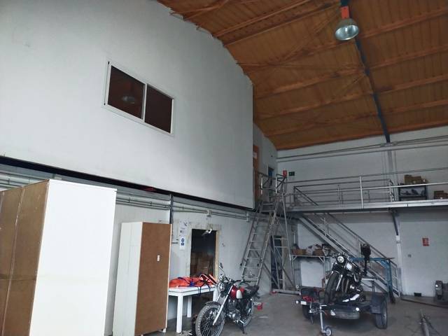 Nave industrial en Venta en Arahal