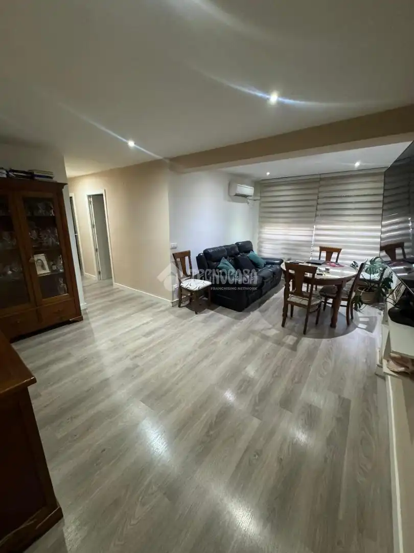 Sala de estar de Piso en venta en Córdoba con Aire acondicionado, Parquet y Amueblado