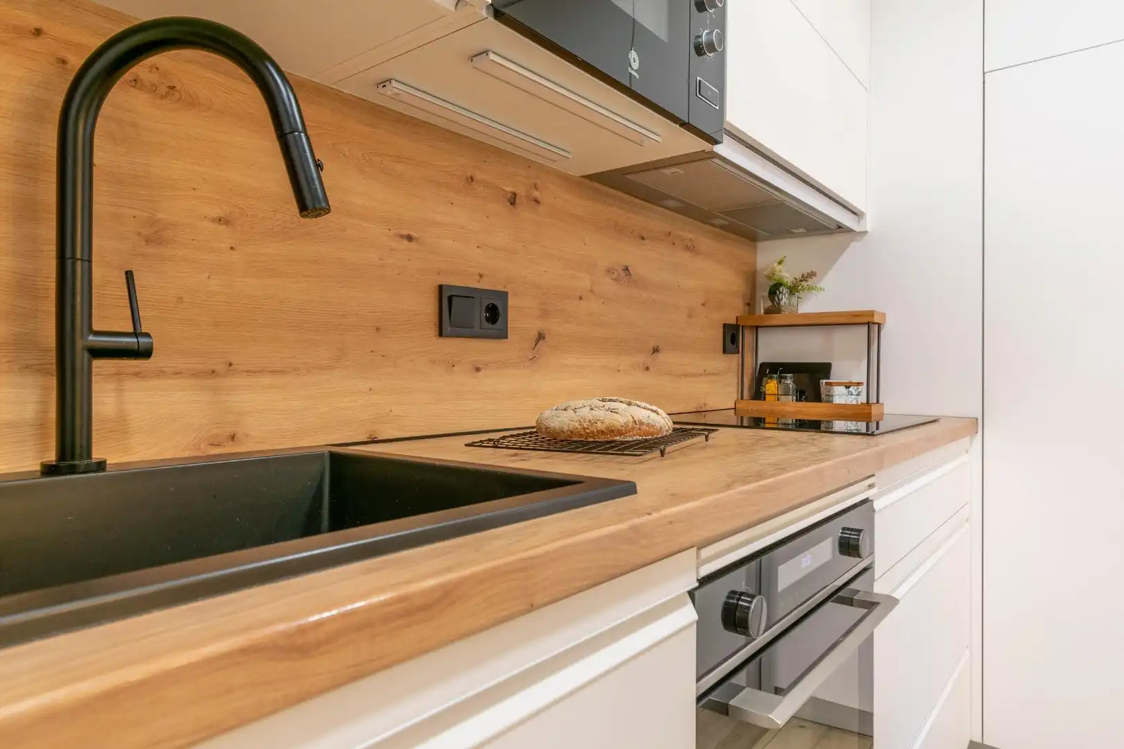 Cocina de Piso en venta en Almería con Aire acondicionado y Terraza