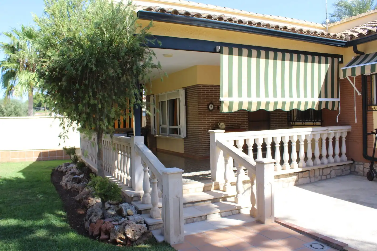 Garden of Houses for sale in L'Eliana  with Terrace and Storage room