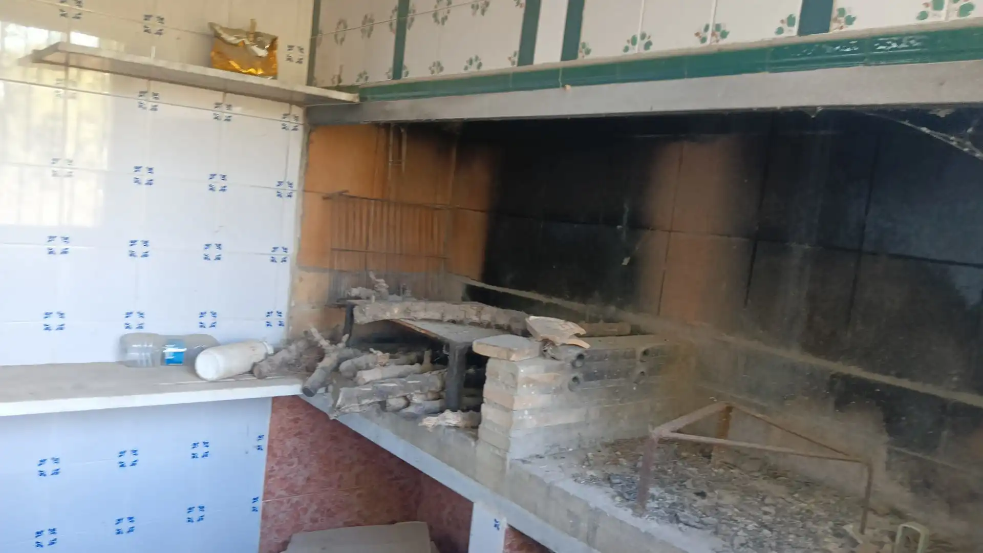 Cuina de Casa o xalet en venda en Riba-roja de Túria amb Terrassa i Piscina