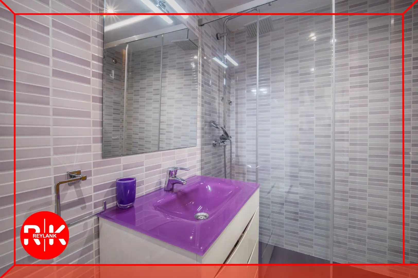 Baño de Piso en venta en San Fernando de Henares con Aire acondicionado, Calefacción y Amueblado