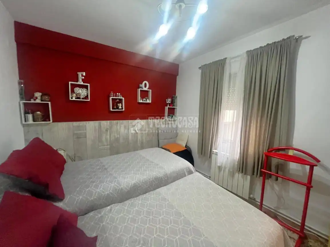 Schlafzimmer von Wohnung zum Verkauf in Parla mit Heizung