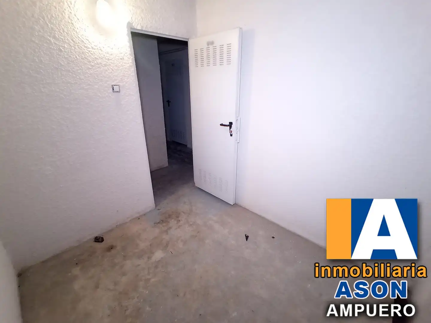 Trastero de alquiler en Calle del Comercio, 31, Ampuero