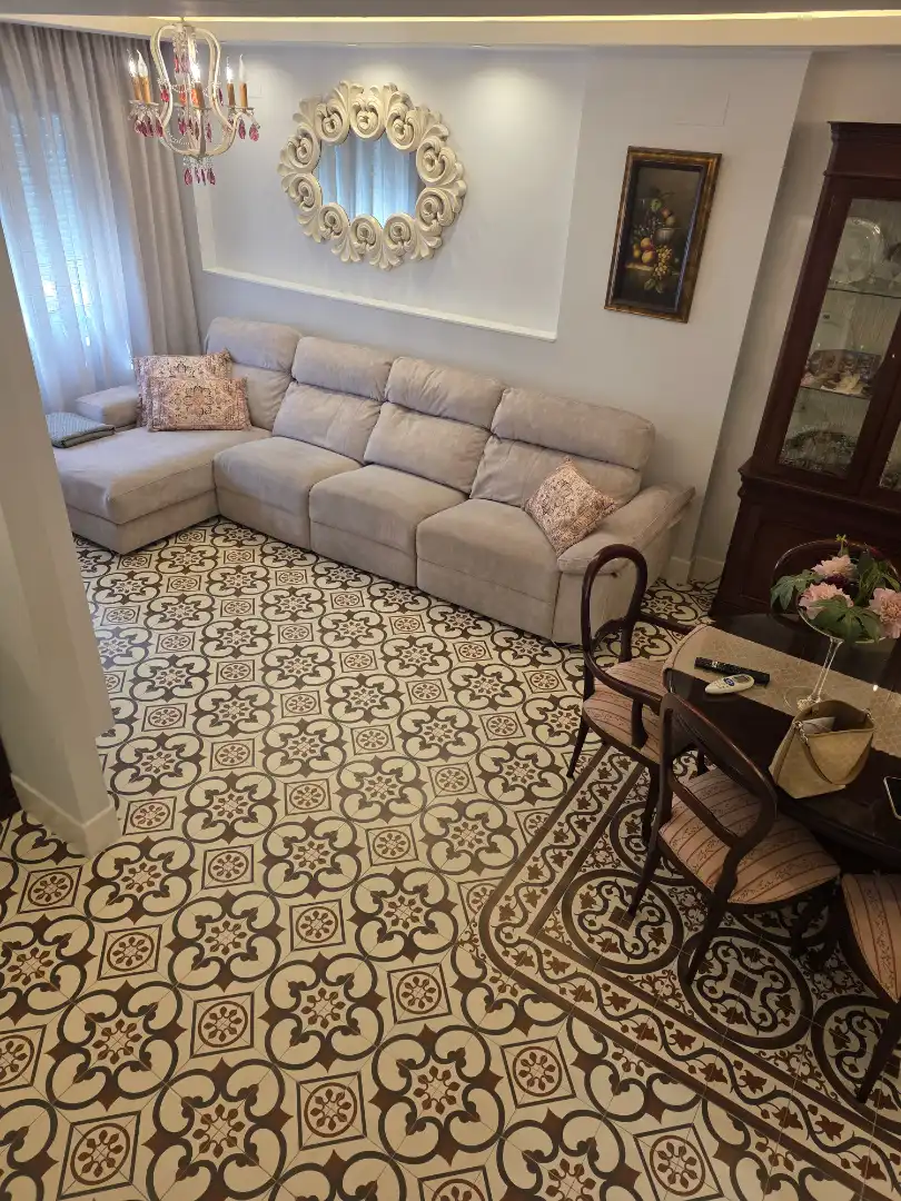 Sala d'estar de Casa adosada en venda en Utrera amb Aire condicionat