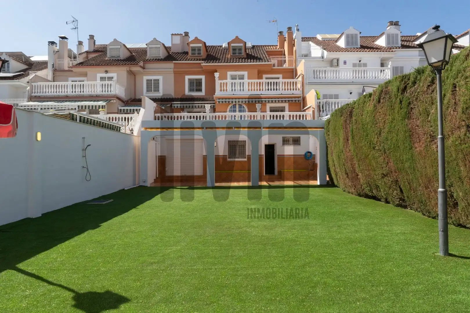 Jardí de Casa adosada en venda en Jaén amb Aire condicionat, Calefacció i Jardí privat