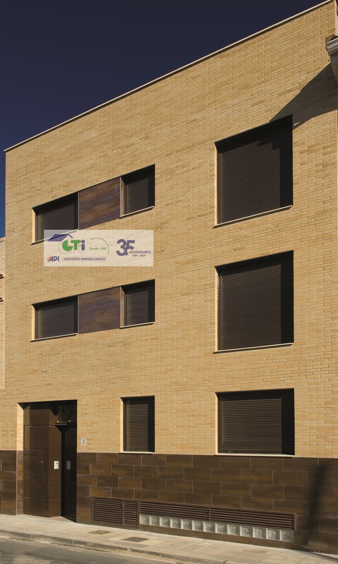 Außenansicht von Wohnung zum Verkauf in  Zaragoza Capital