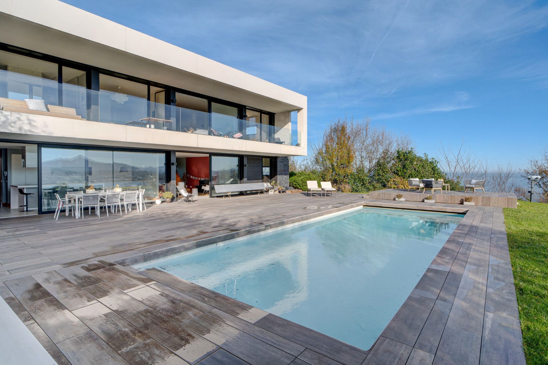 Piscina de Casa o xalet en venda en Hondarribia amb Aire condicionat, Calefacció i Jardí privat
