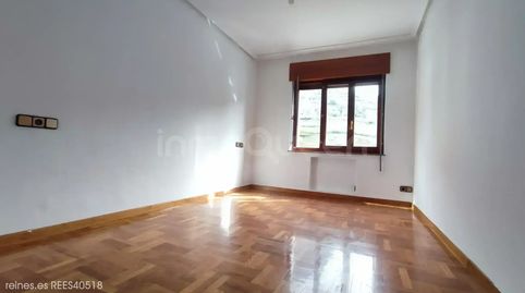Foto 4 de Piso en venta en N/a, Parroquias Sur - La Manjoya, Oviedo