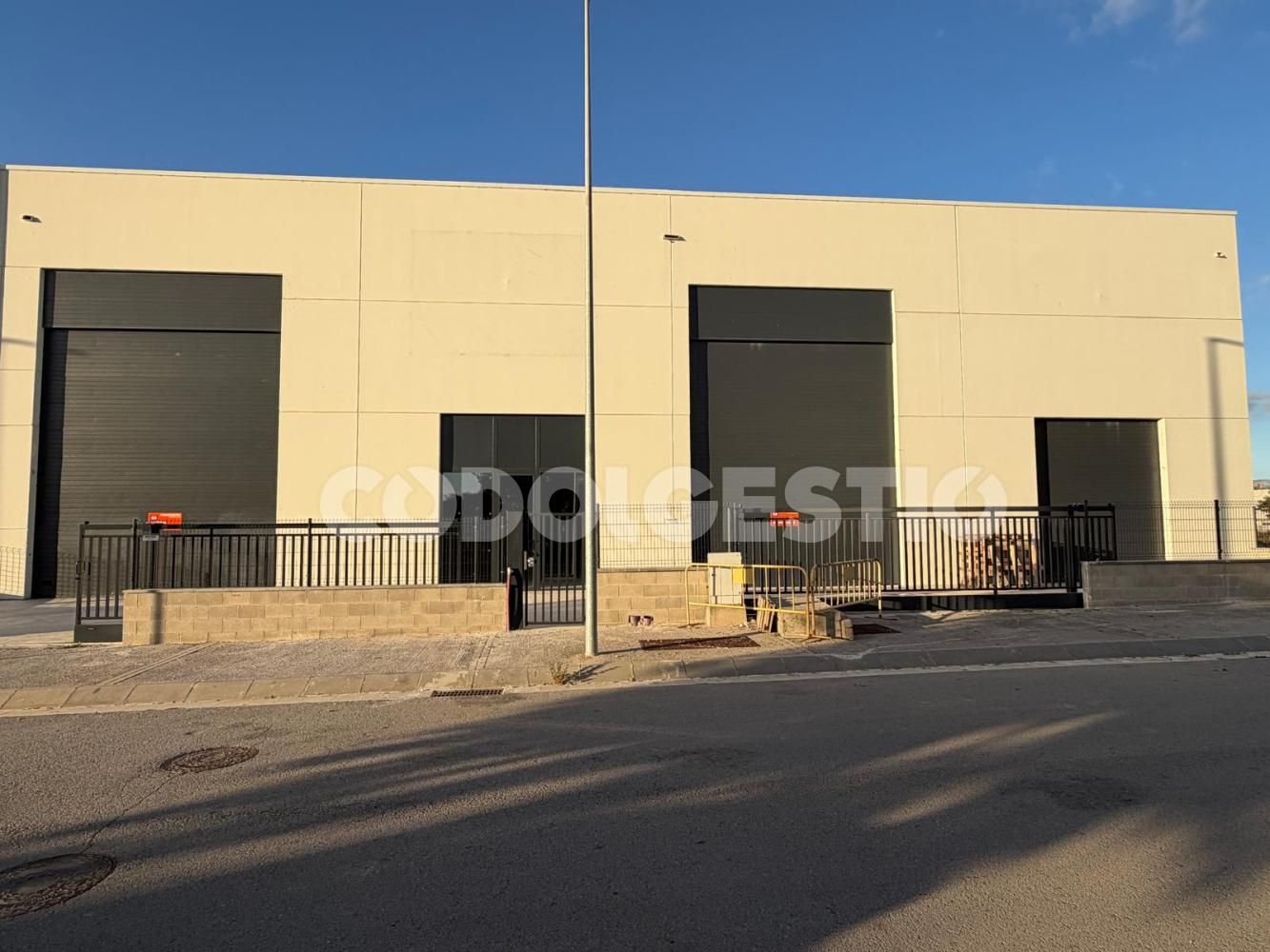 Exterior view of Industrial buildings to rent in Vic