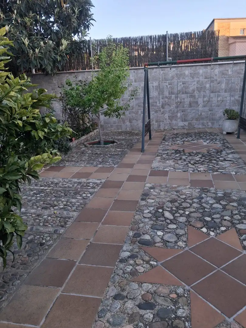 Terrassa de Casa o xalet en venda en Girona amb Calefacció, Jardí privat i Terrassa