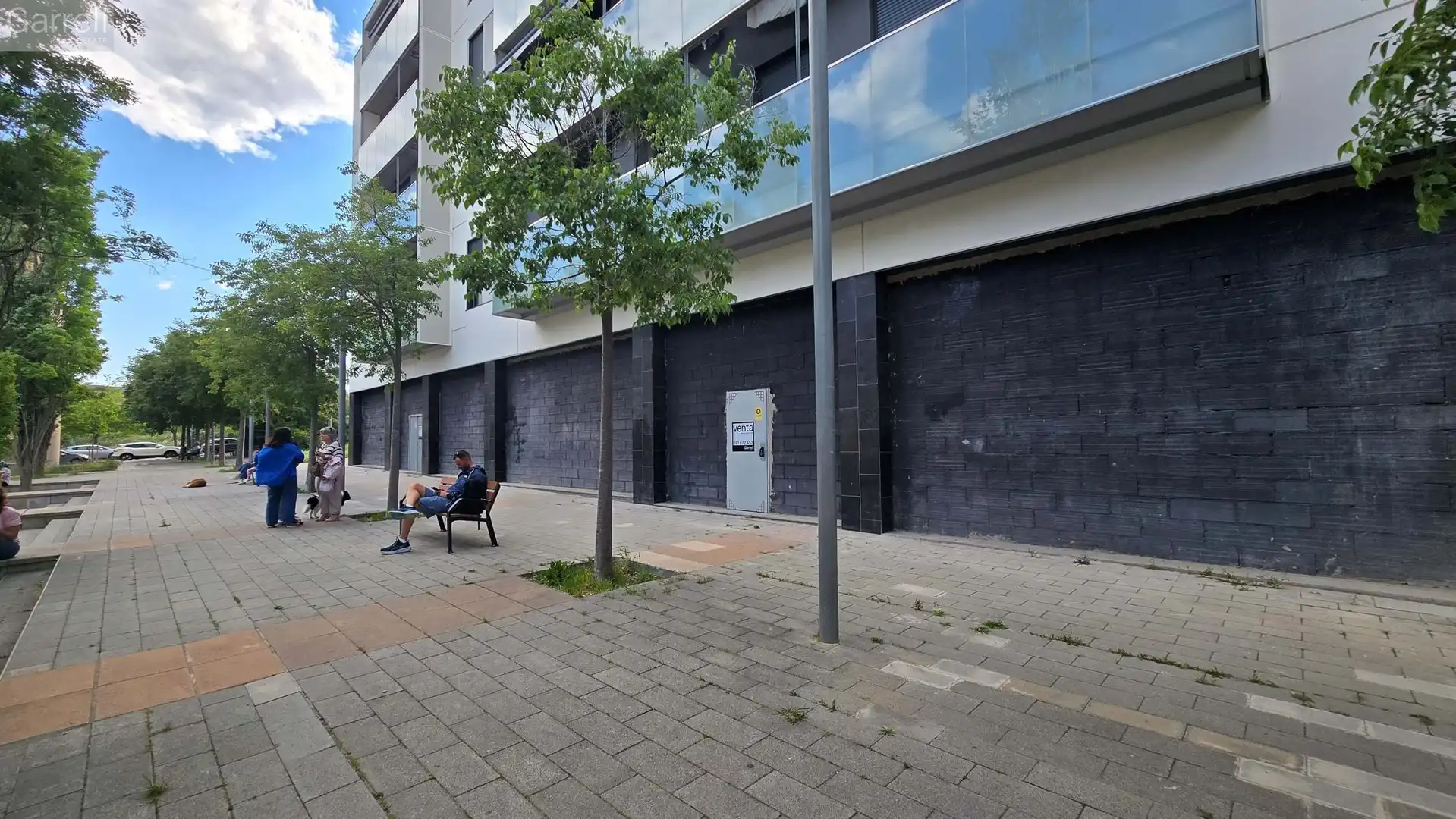 Local comercial en venda a AV EUROPA D' 
N- Pl: Pt:
 MONTCADA I REIXAC (BARCELONA)