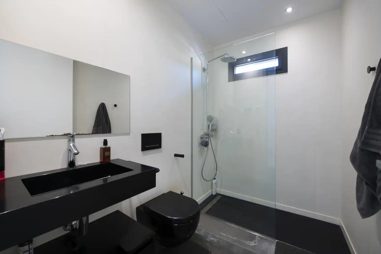 Bathroom of Houses for sale in Castelldefels  with Heating