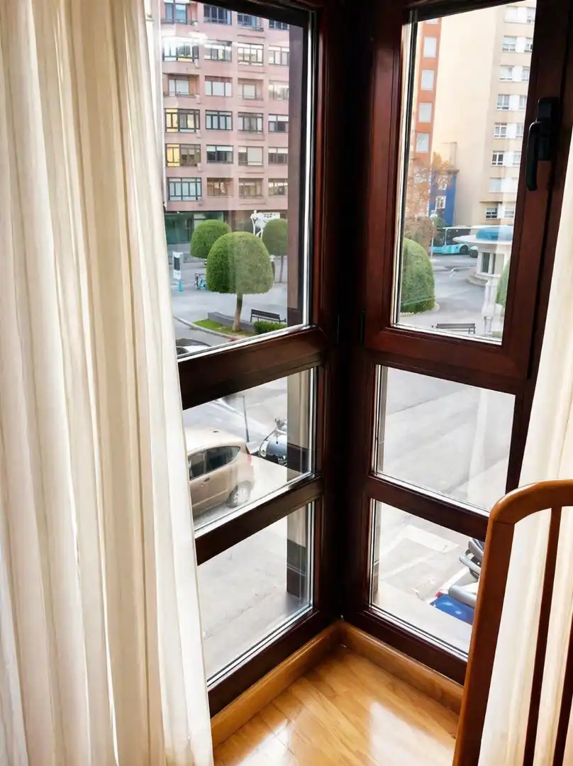 Vista exterior de Piso de alquiler en Santander con Calefacción, Amueblado y Horno