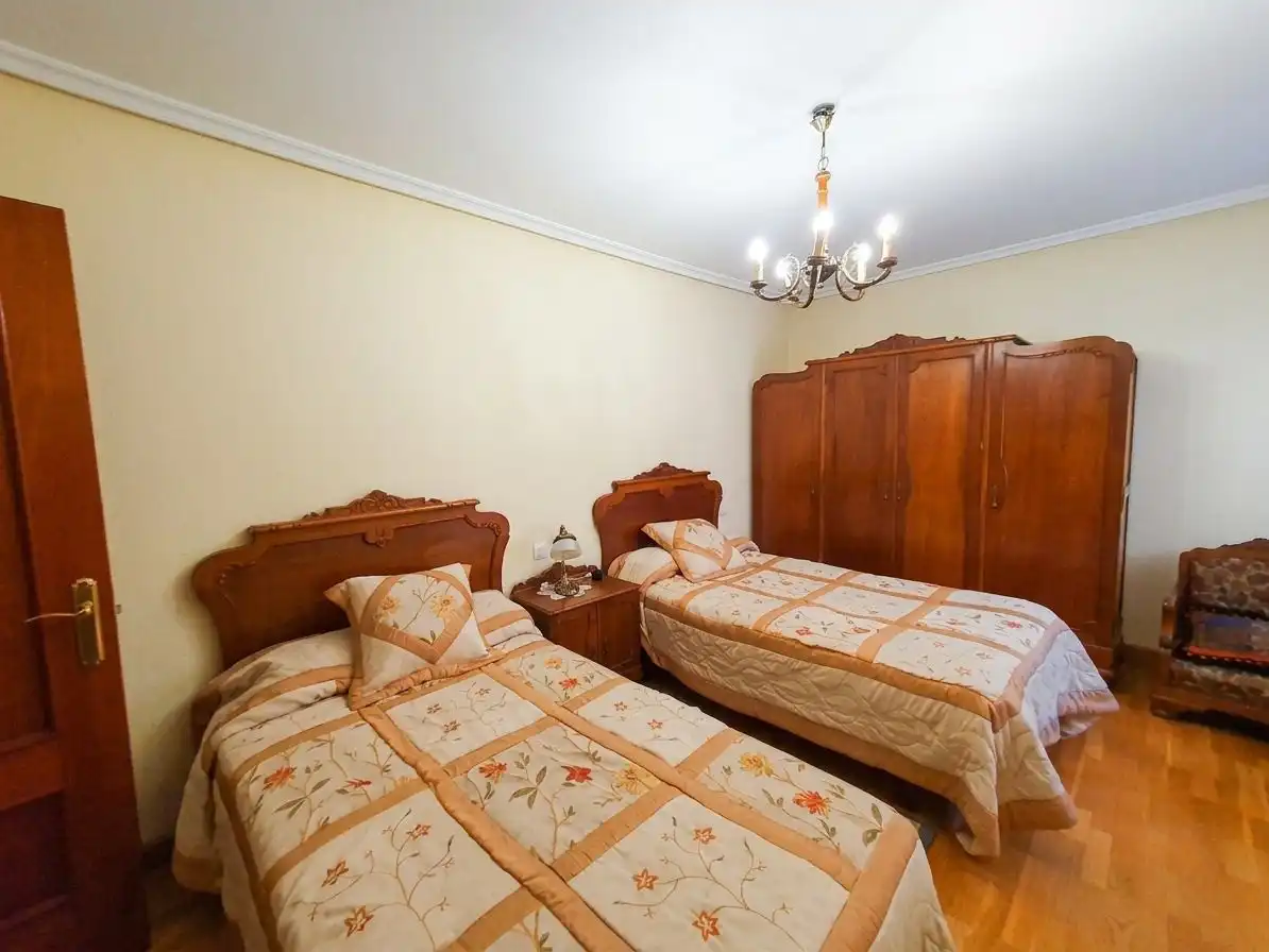Schlafzimmer von Wohnung zum Verkauf in Grado mit Heizung, Terrasse und Abstellraum
