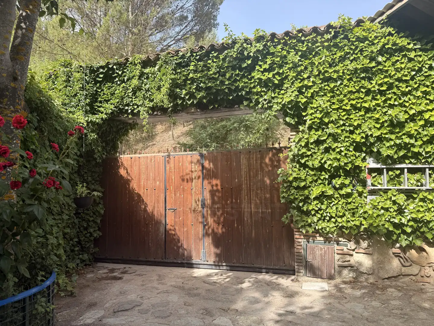 Garden of Country homes for sale in Benatae  with Air Conditioner, Heating and Terrace
