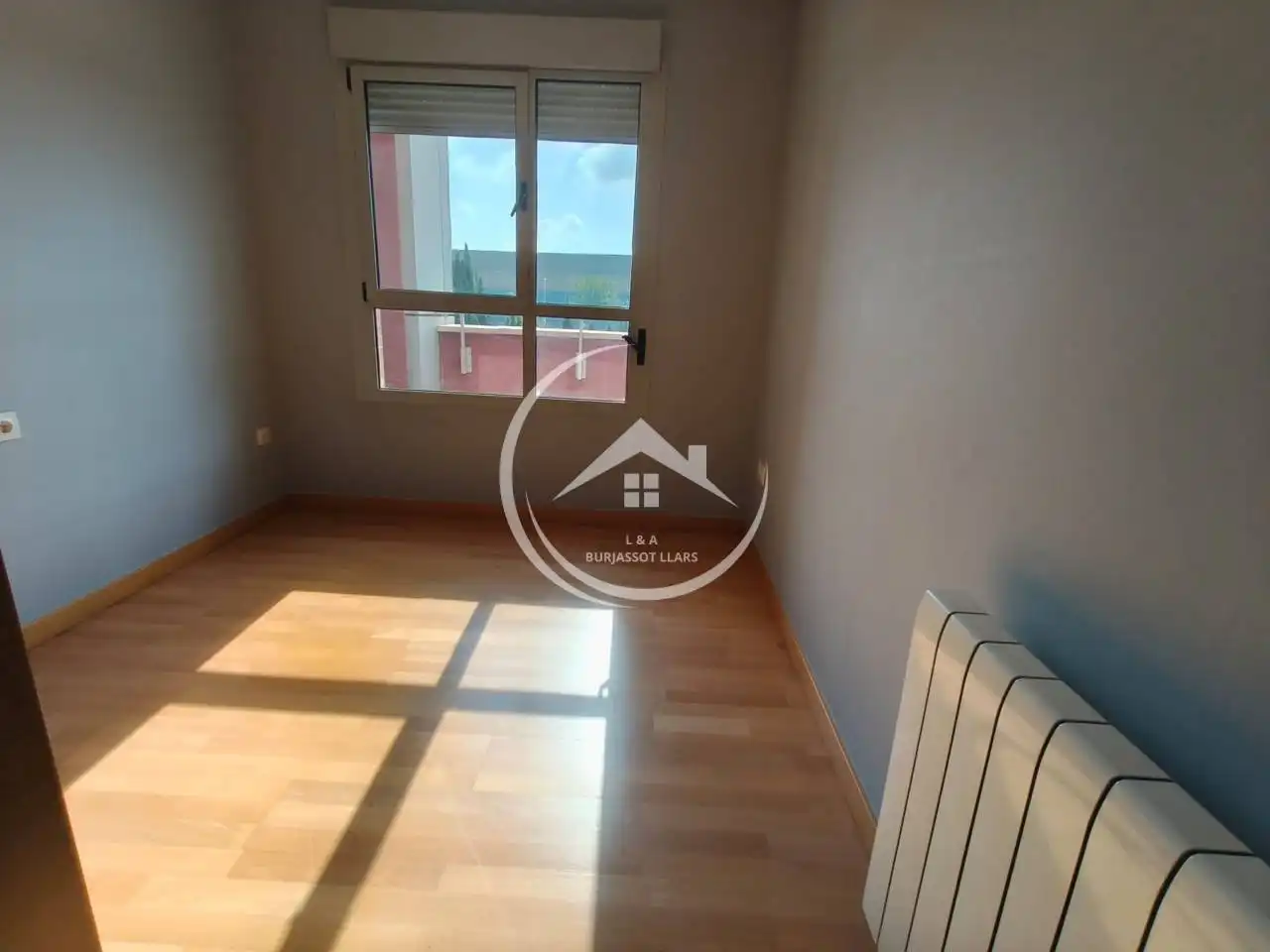 Habitación de Piso en venta en Burjassot con Aire acondicionado, Calefacción y Parquet