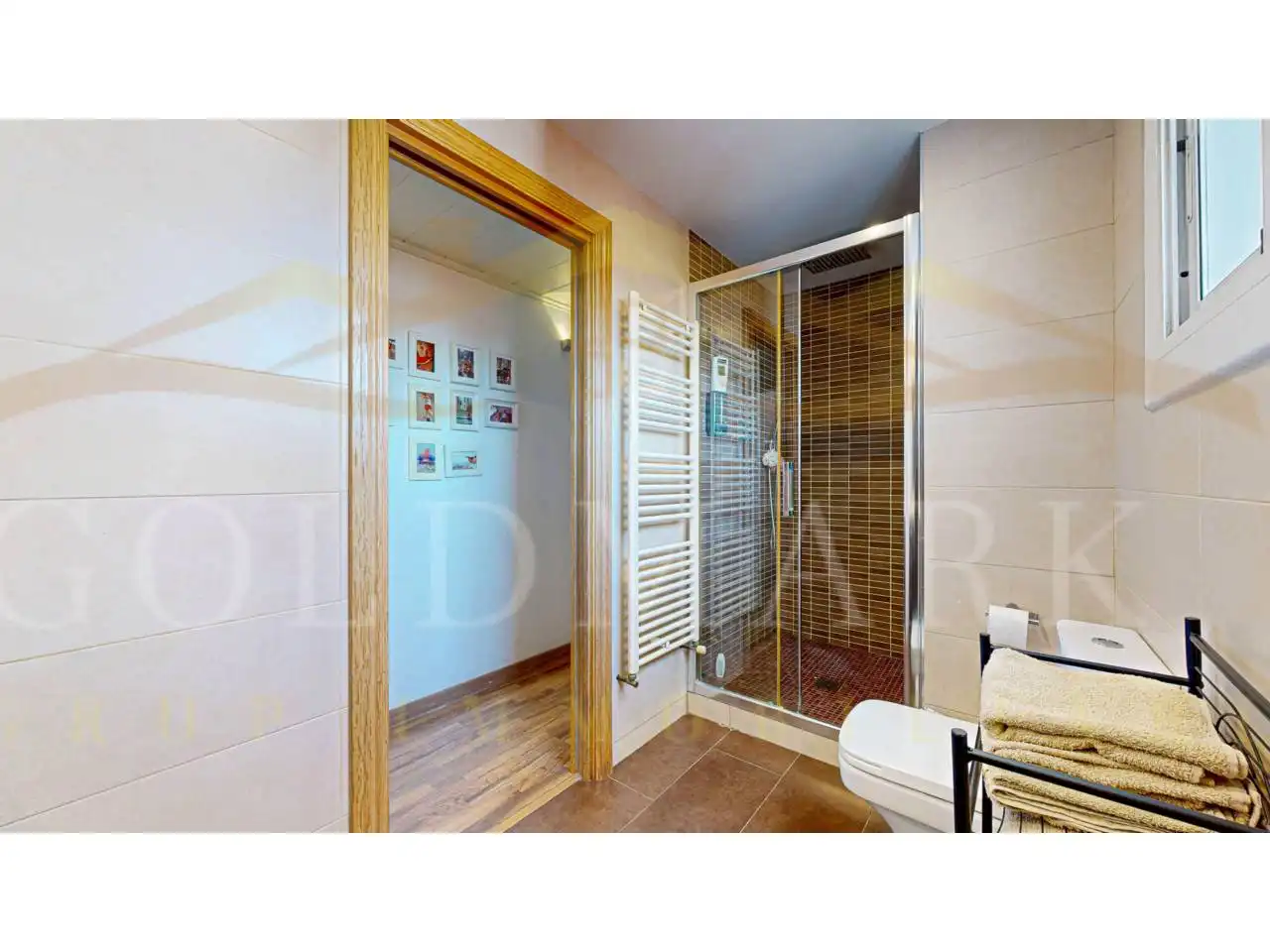 Baño de Piso en venta en Sant Vicenç Dels Horts con Aire acondicionado, Calefacción y Parquet
