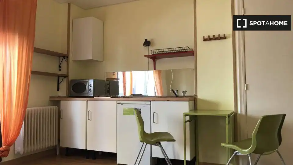 Kitchen of Study for share in Santa Marta de Tormes  with Air Conditioner and Terrace
