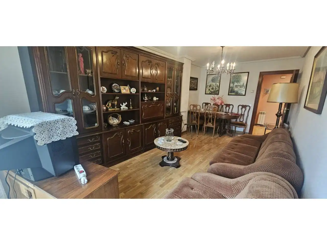 Sala de estar de Apartamento en venta en León Capital  con Calefacción, Parquet y Trastero