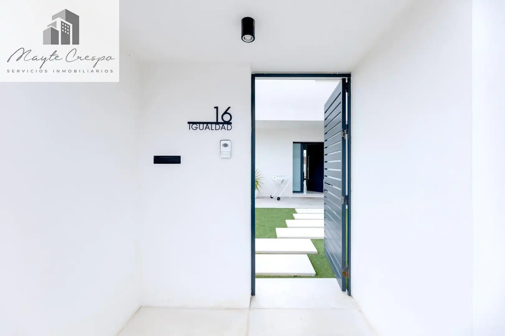 Casa o chalet en venta en La Zubia con Terraza y Piscina