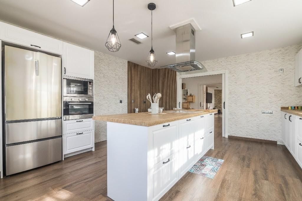 Kitchen of House or chalet for sale in Elche / Elx  with Air Conditioner, Private garden and Terrace