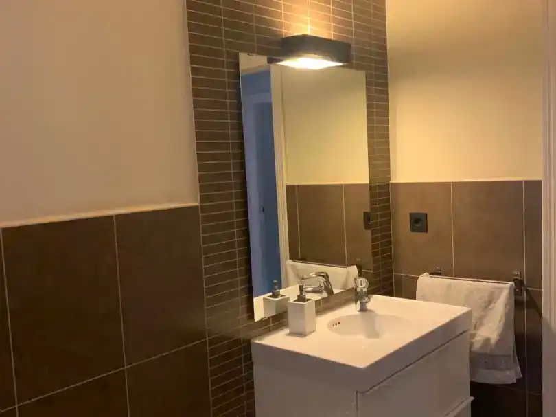Bany de Casa o xalet en venda en Espartinas amb Aire condicionat, Jardí privat i Piscina