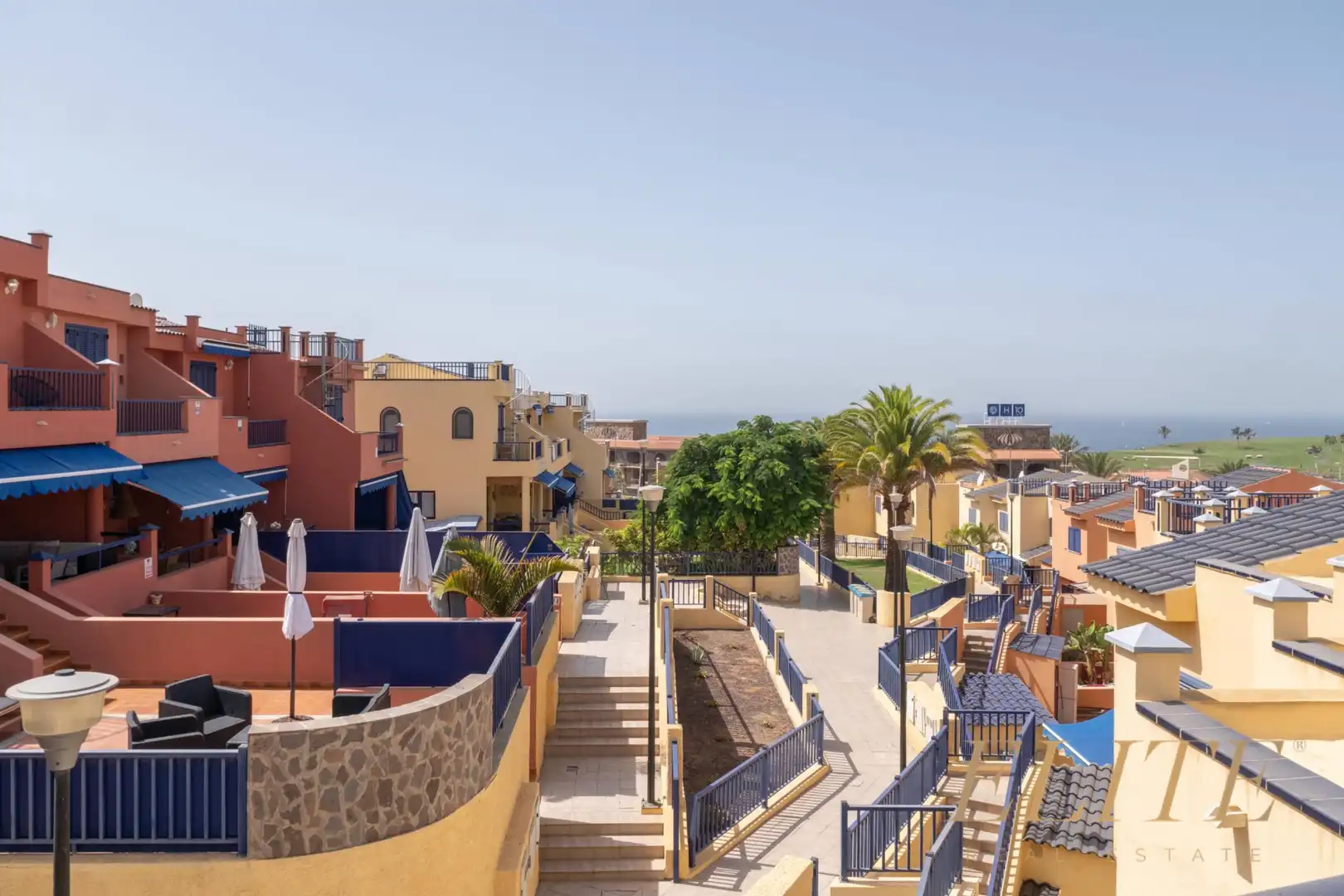 Vista exterior de Casa o chalet en venta en San Bartolomé de Tirajana con Aire acondicionado, Jardín privado y Terraza