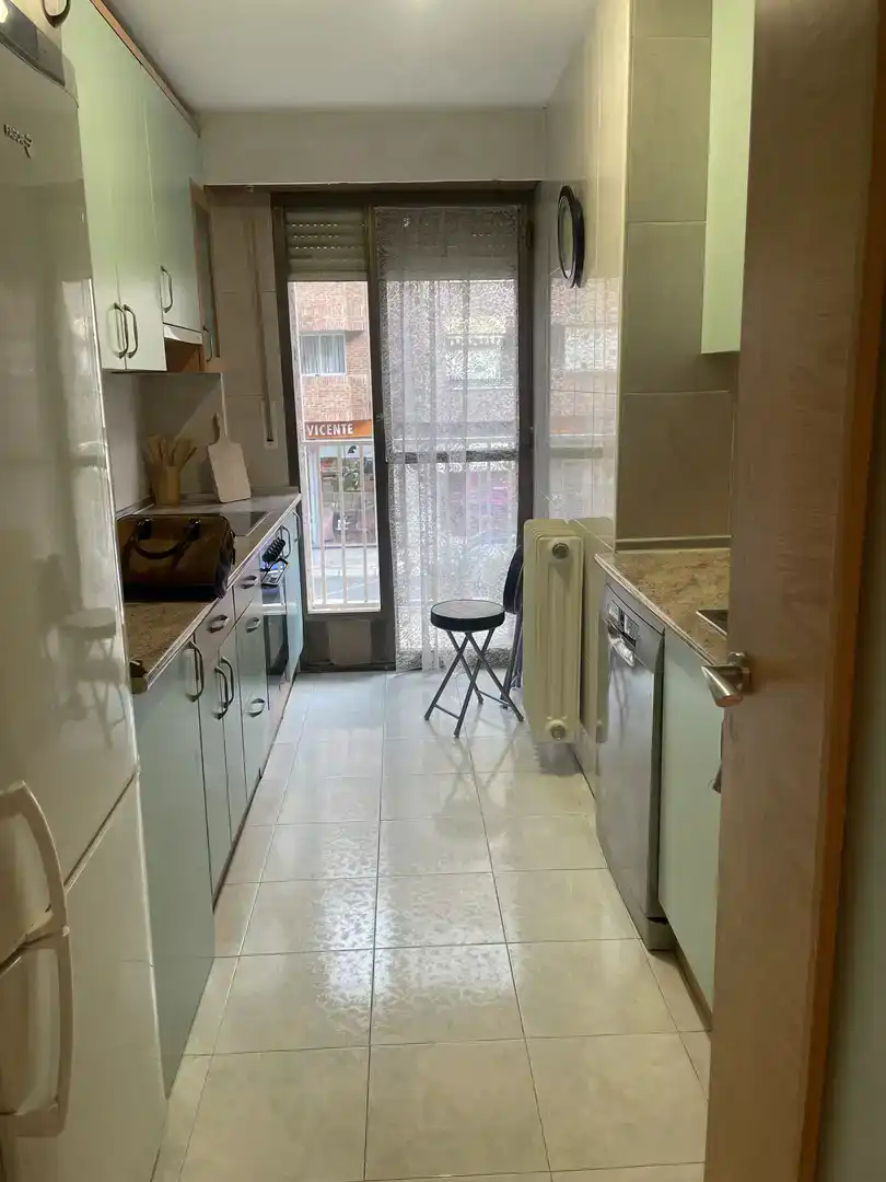 Küche von Wohnung zur Miete in  Logroño mit Parkett, Möbliert und Balkon