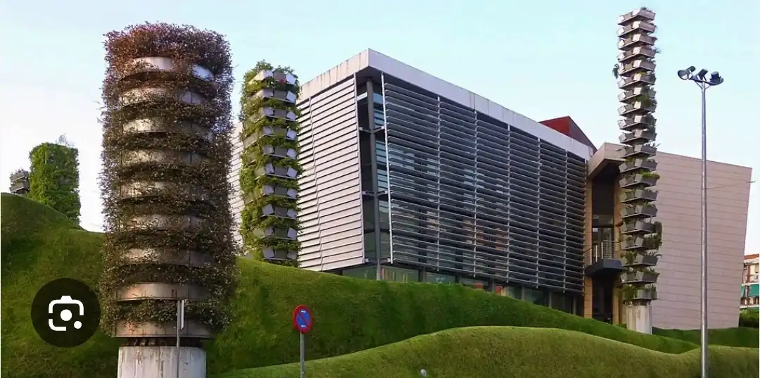 Außenansicht von Wohnung zum Verkauf in Móstoles mit Klimaanlage, Heizung und Privatgarten