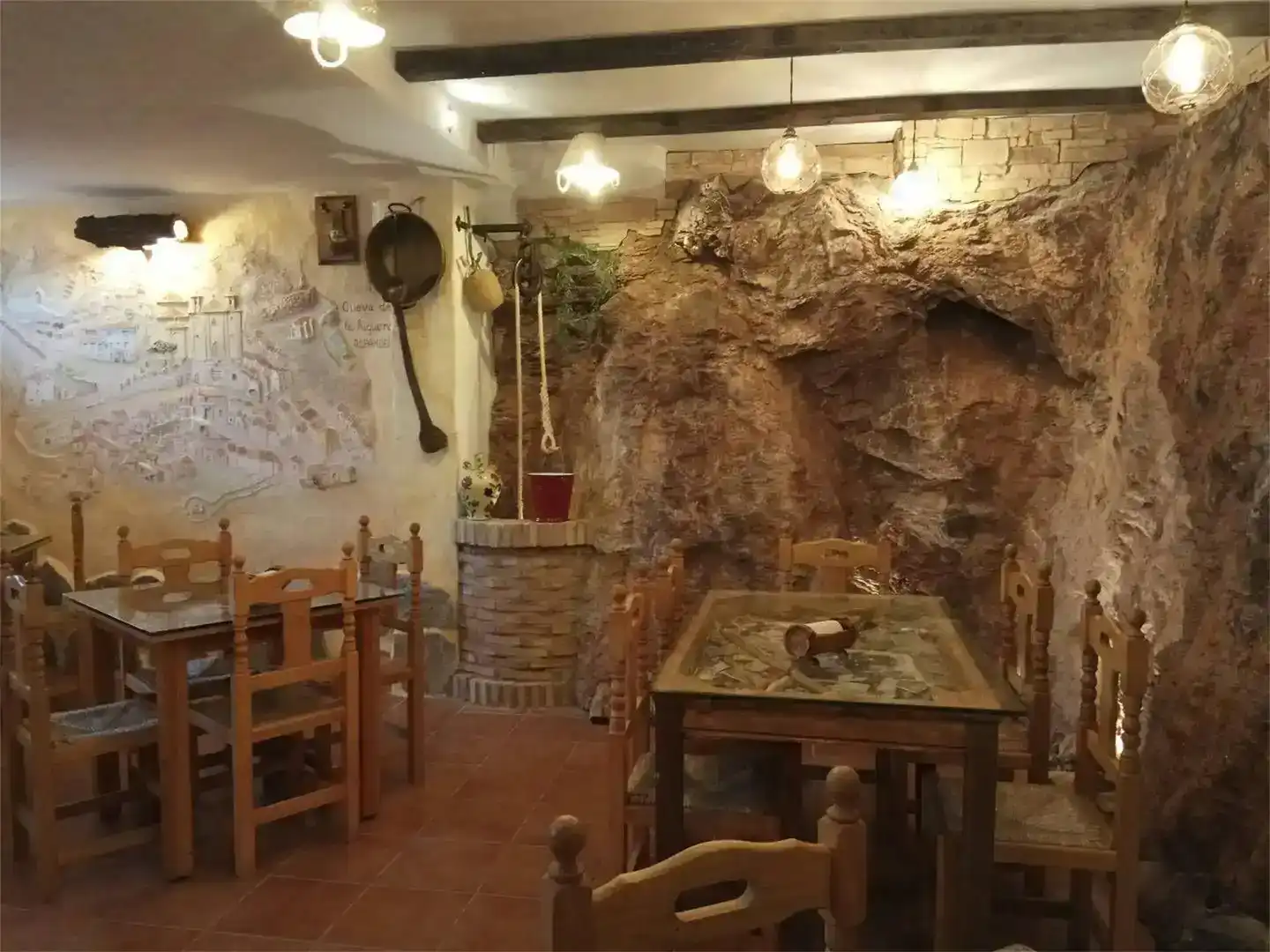 Casa adosada en venda en Alpandeire amb Aire condicionat, Jardí privat i Parquet
