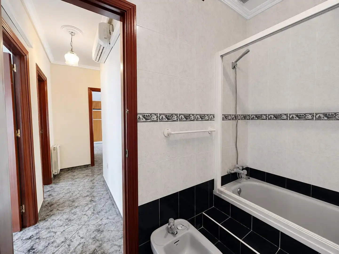 Baño de Casa o chalet en venta en Madroñera con Aire acondicionado, Calefacción y Terraza