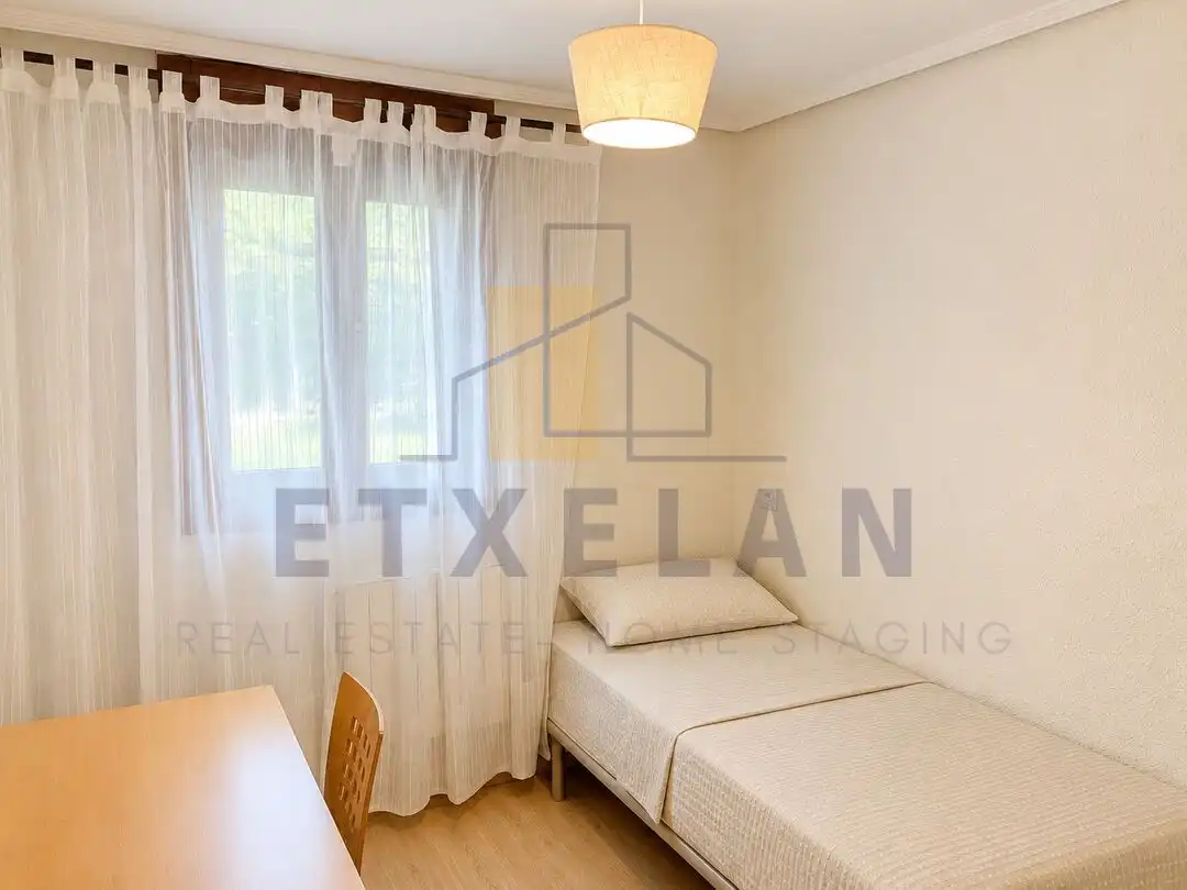 Schlafzimmer von Wohnung zum Verkauf in Elgeta mit Heizung