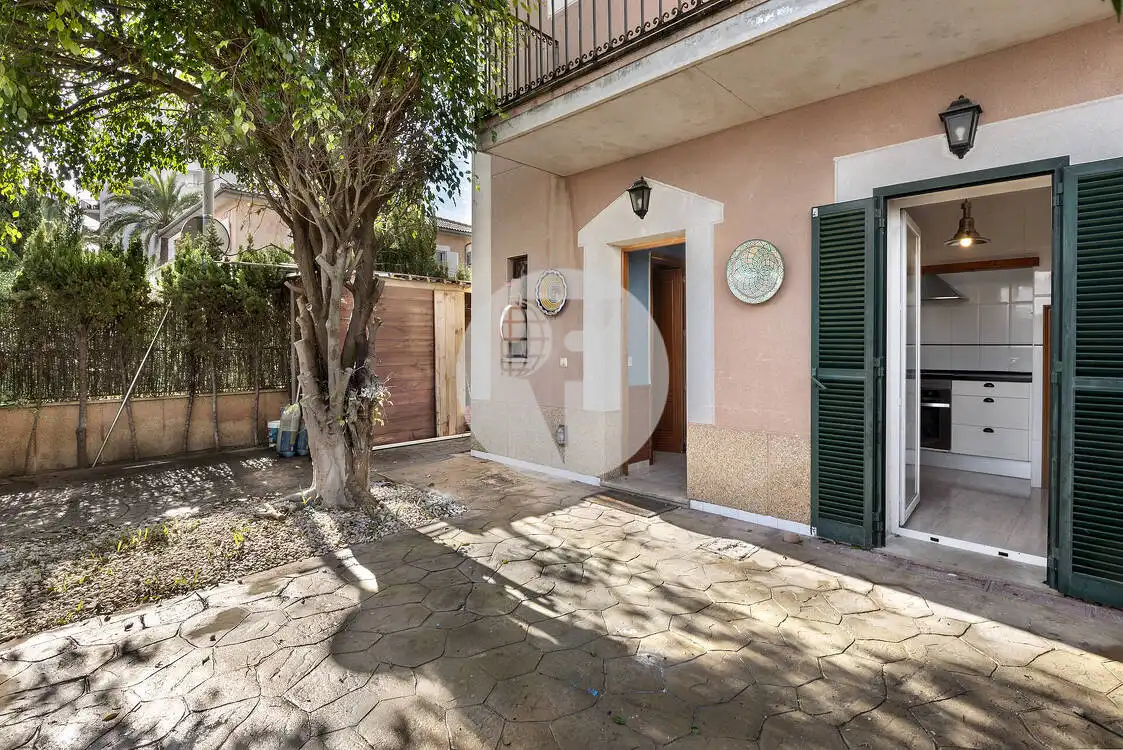 Außenansicht von Einfamilien-Reihenhaus zum Verkauf in Alcúdia mit Terrasse, Schwimmbad und Balkon
