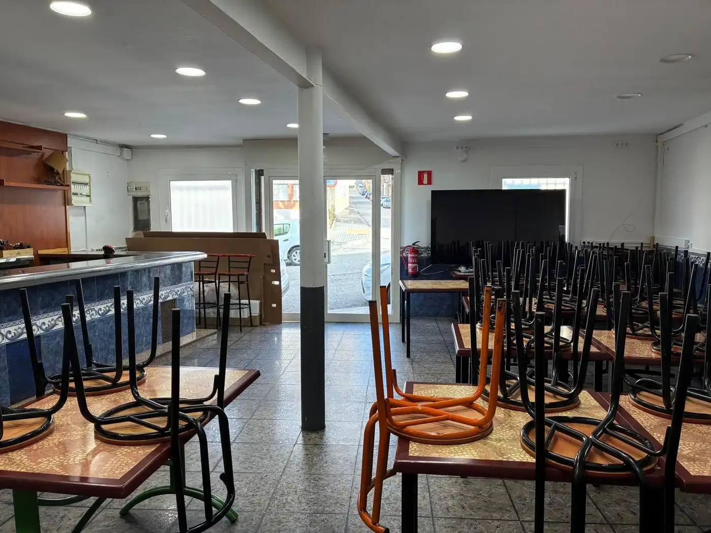 Semi-detached house for sale in Carrer de la Linia, imagen 2