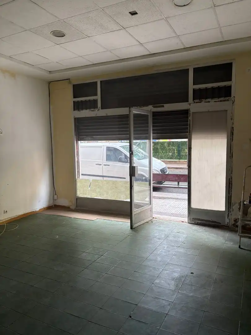 Local comercial en venta en Calle Escuelas Pías 31, imagen 11