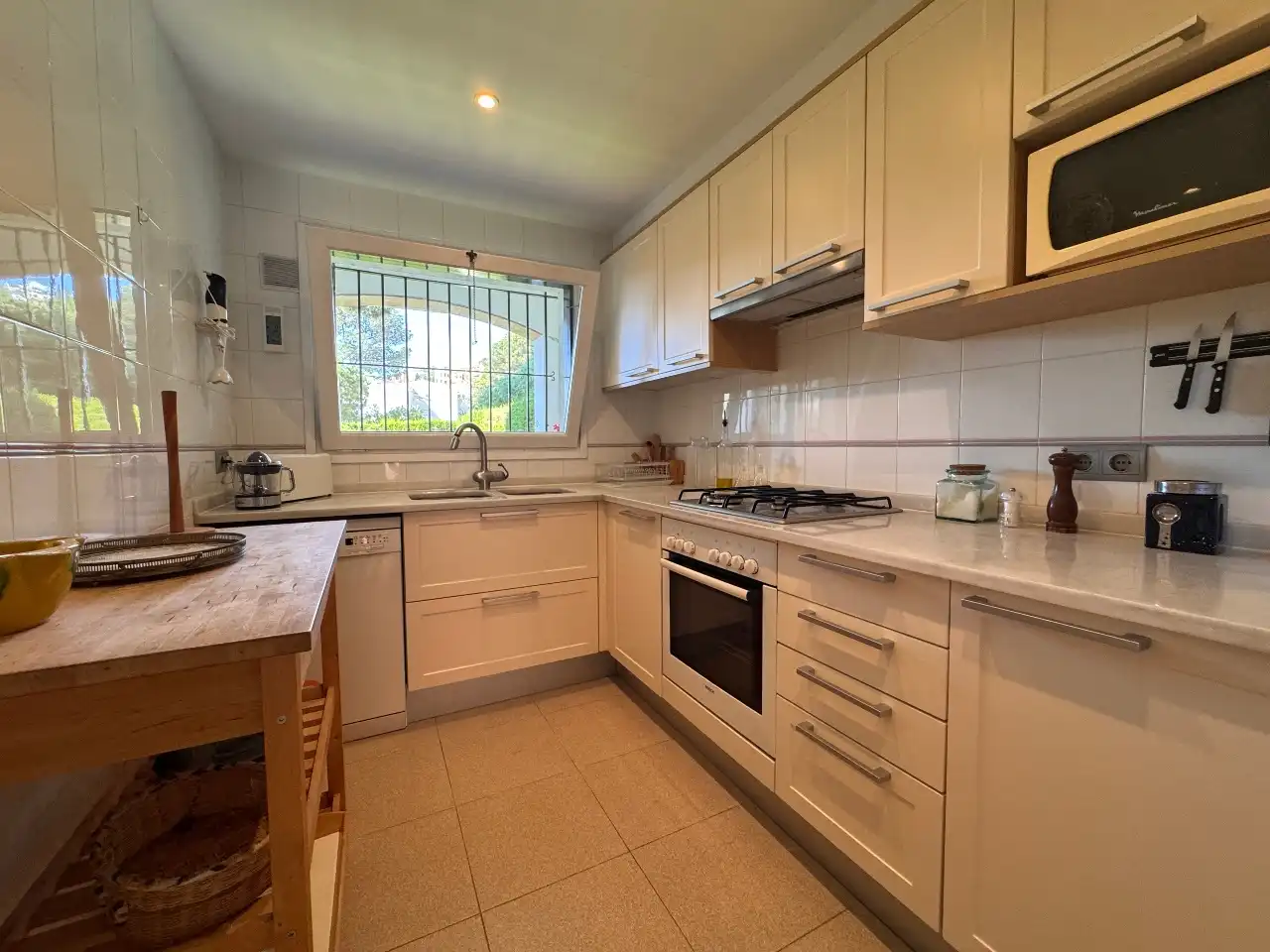 Küche von Haus oder Chalet zum Verkauf in Palafrugell mit Klimaanlage, Privatgarten und Terrasse