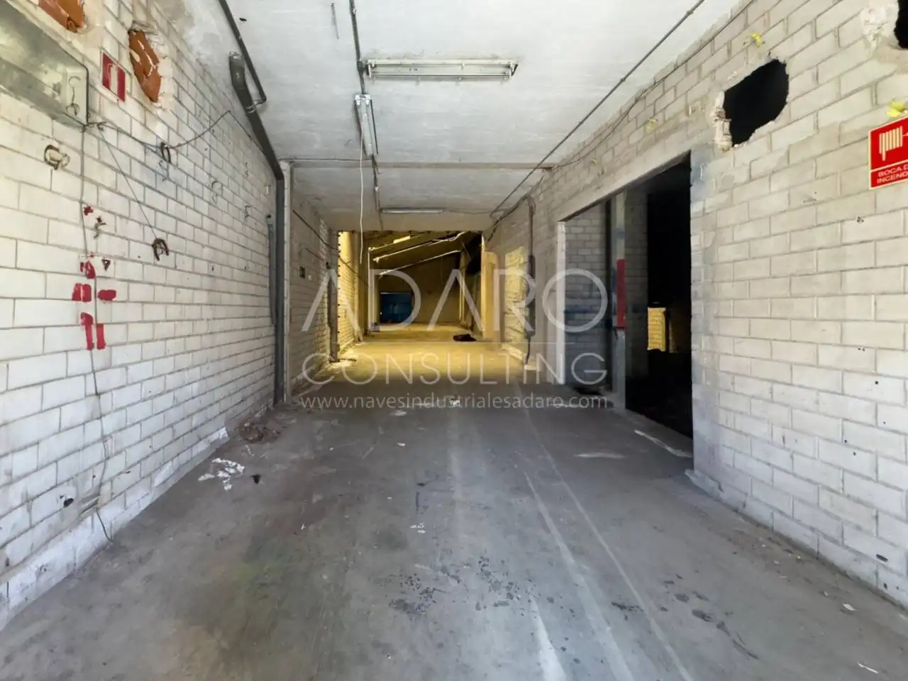 Nave industrial de alquiler en Calle Atenas, Torres de la Alameda
