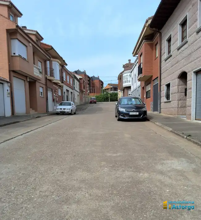 Casa con giardino in vendita a Calle Maragatería, imagen 2