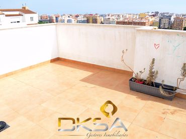 Àtic amb balcó en venda a Calle VALL D'UIXO