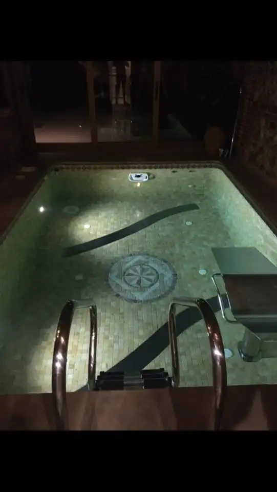 Piscina de Casa adosada en venda en San Andrés del Rabanedo amb Aire condicionat, Calefacció i Jardí privat