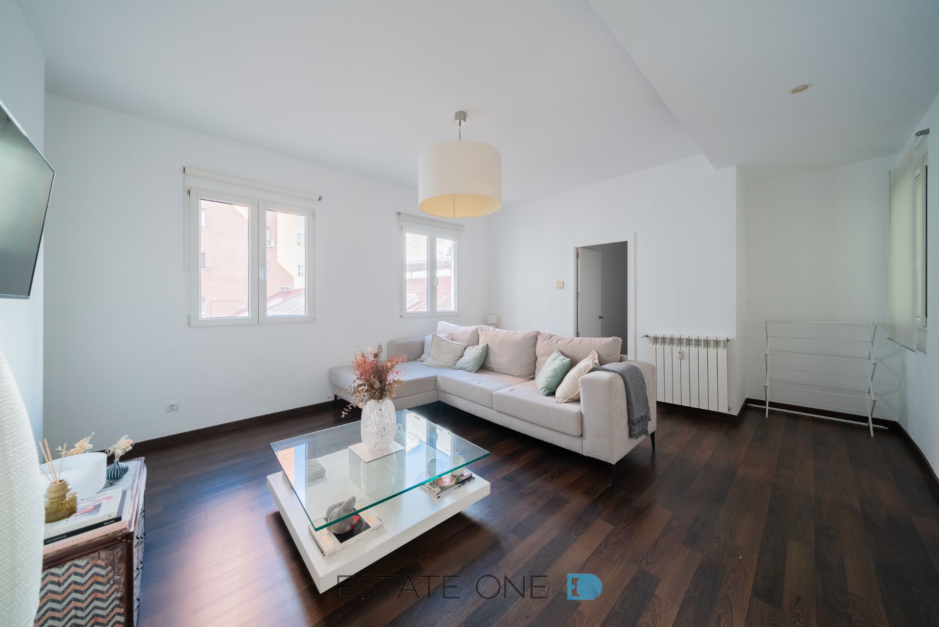 Living room of Flat for sale in  Madrid Capital  with Air Conditioner, Heating and Terrace