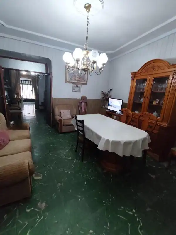 Casa aparellada amb terrassa en venda a Pego, imagen 5