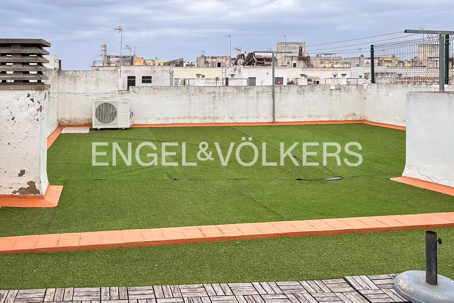 Terrasse von Wohnung zum Verkauf in Isla Cristina mit Klimaanlage, Heizung und Terrasse