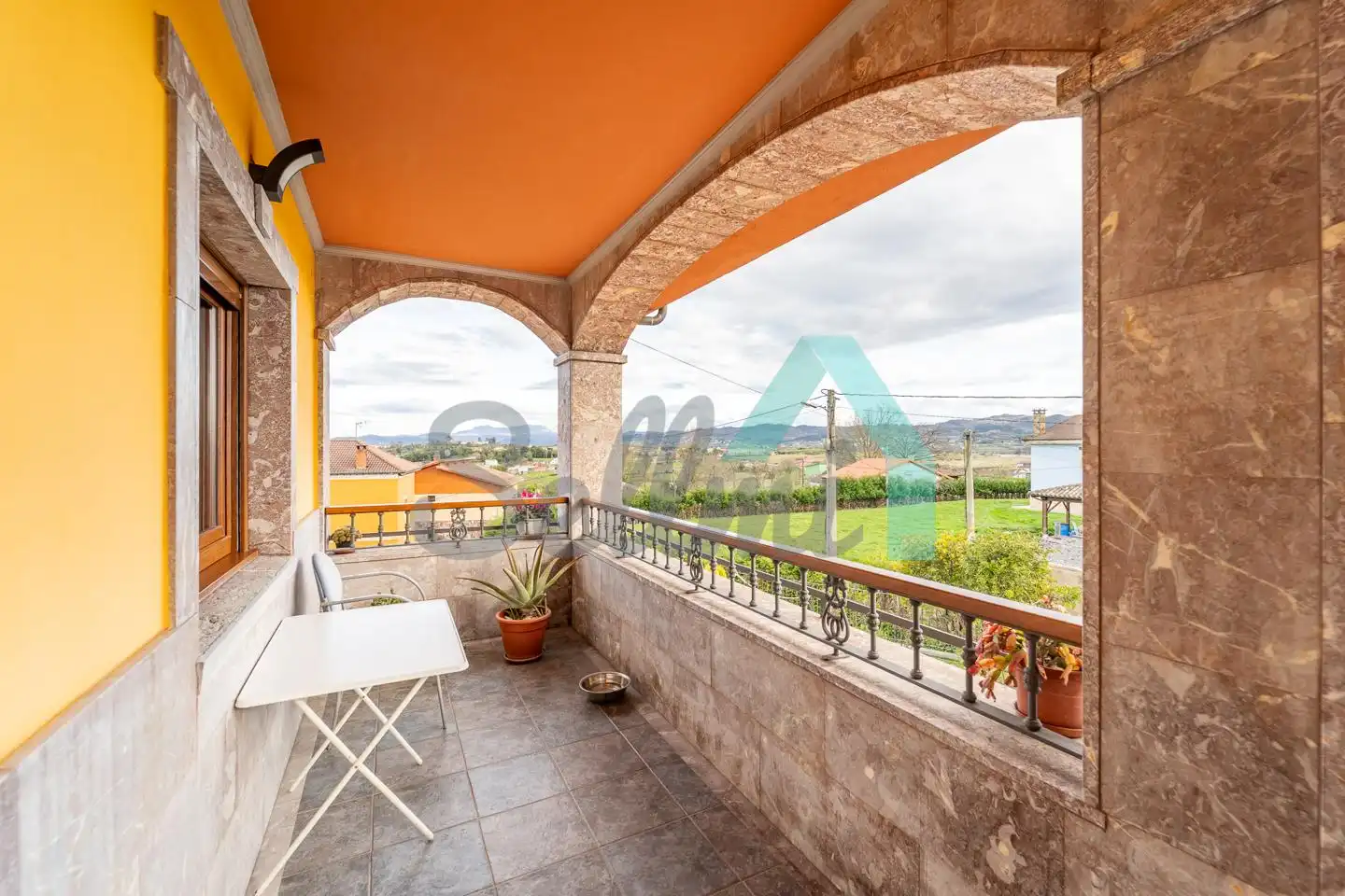 Houses for sale in Camíno De Castañéu, Viella - Granda - Meres