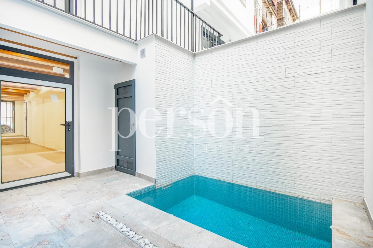 Piscina de Dúplex en venda en  Valencia Capital amb Aire condicionat, Calefacció i Terrassa