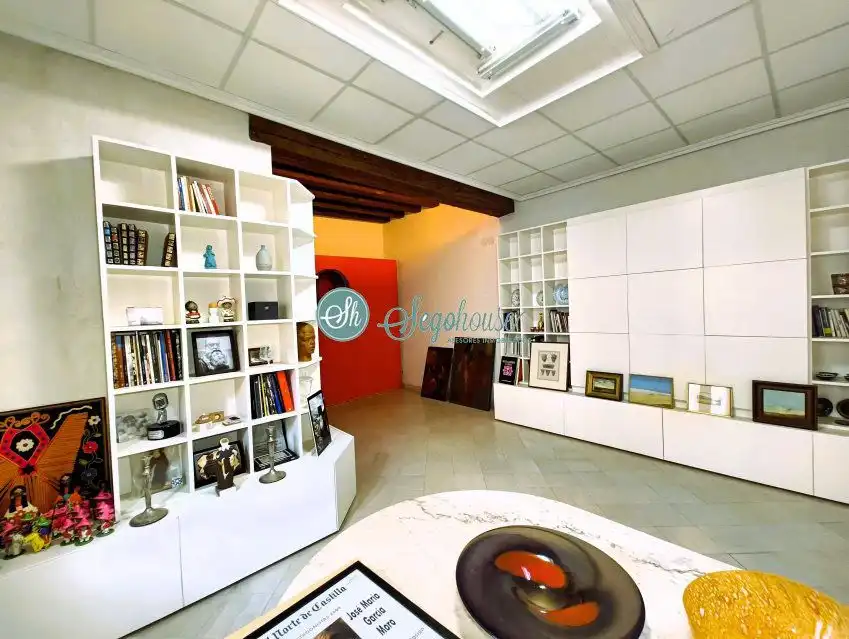 Flat for sale in Segovia  with Heating