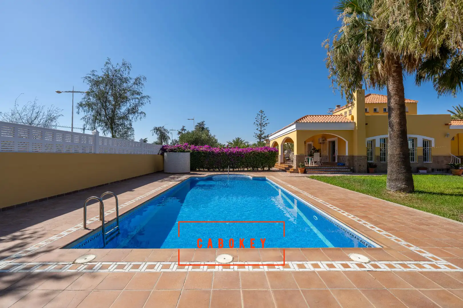 Xalet amb piscina en venda a Camino del Limón 116, imagen 2