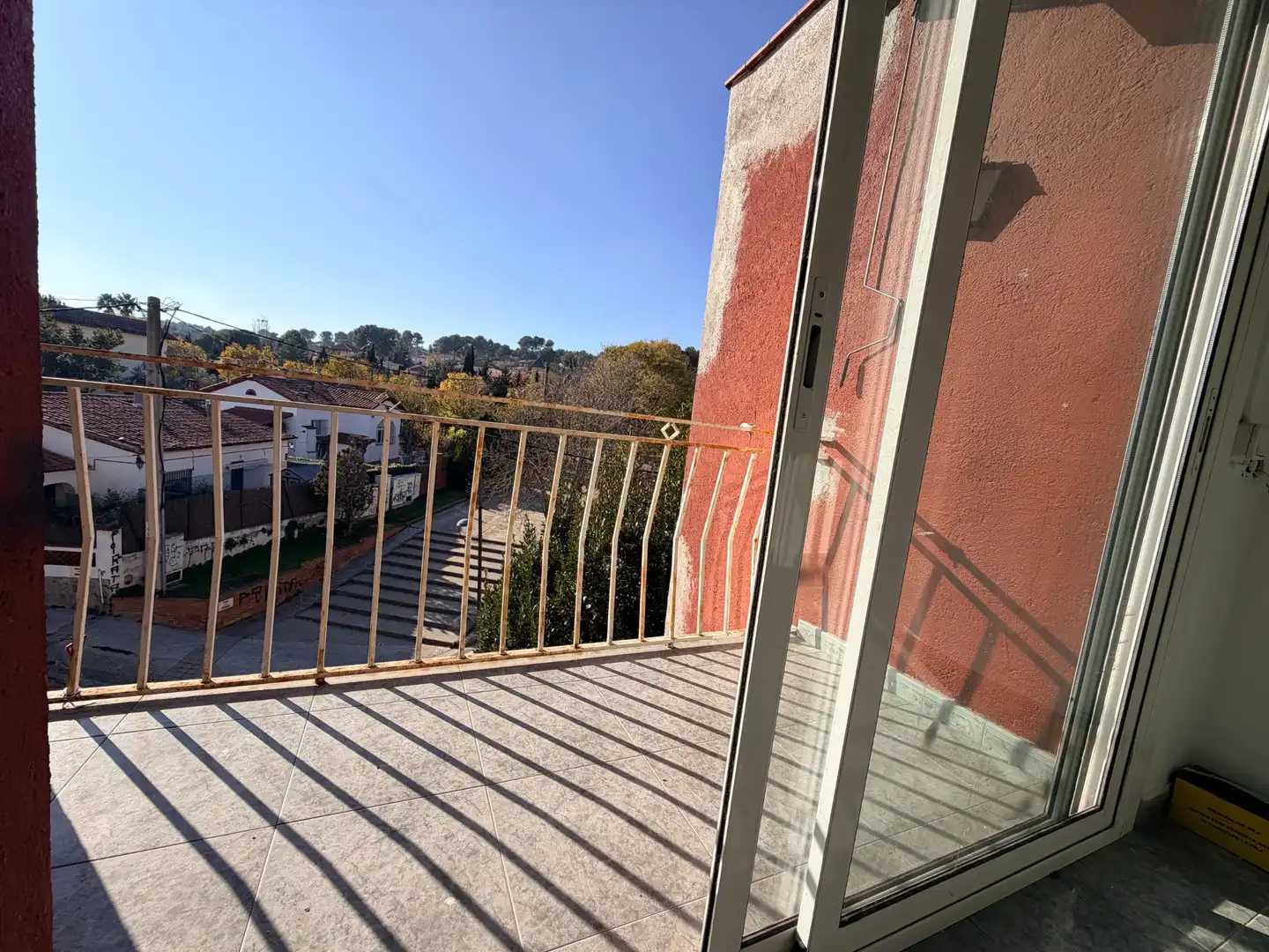 Terraza de Piso en venta en Terrassa con Balcón y Alarma